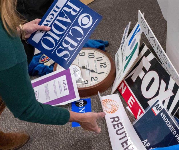 Periodistas entregan credenciales y abandonan el Pentágono tras rechazar nuevas reglas para prensa Periodistas entregan credenciales y abandonan el Pentágono tras rechazar nuevas reglas para prensa