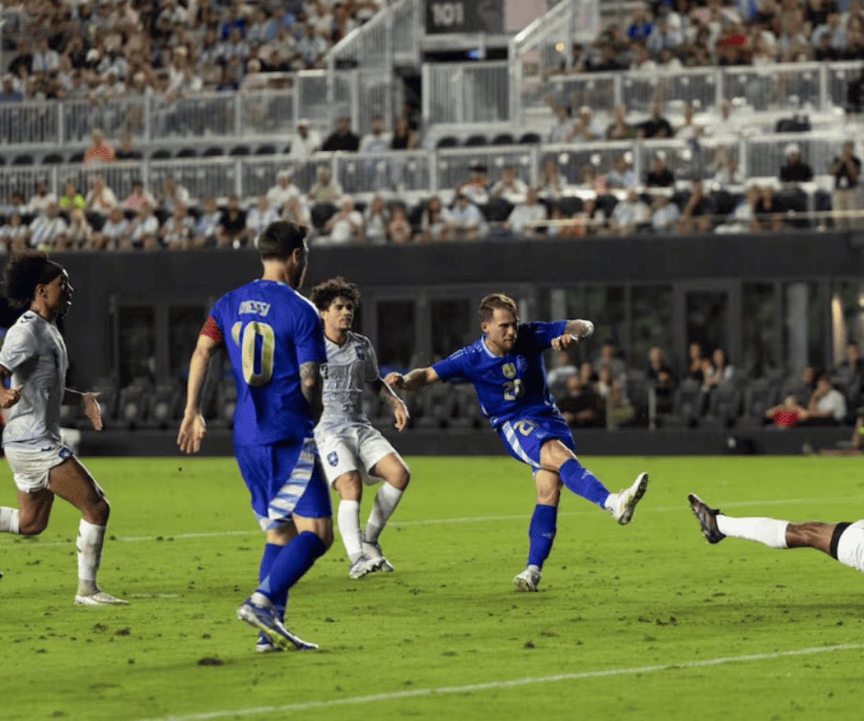Selección de Argentina goleó a Puerto Rico en partido amistoso