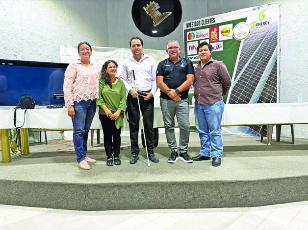 Escuchan tema sobre accesibilidad universal