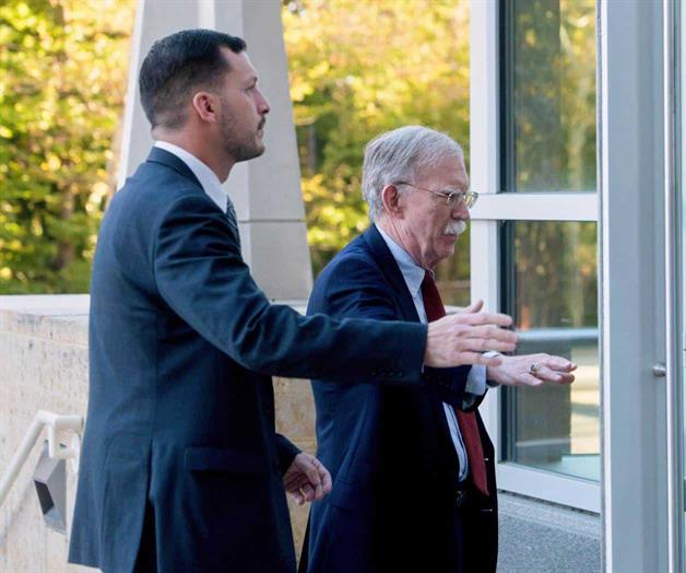 Liberan a Bolton tras declararse inocente Liberan a Bolton tras declararse inocente