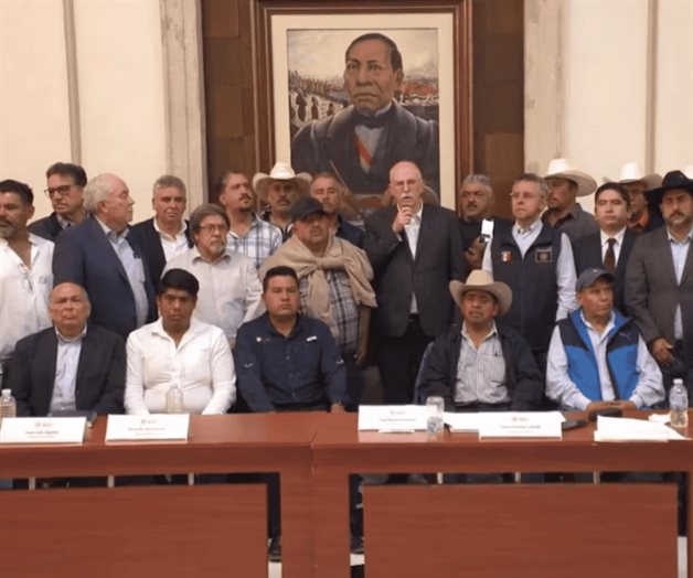 Gobierno acuerda con productores de maíz del Bajío mesa de diálogo Gobierno acuerda con productores de maíz del Bajío mesa de diálogo