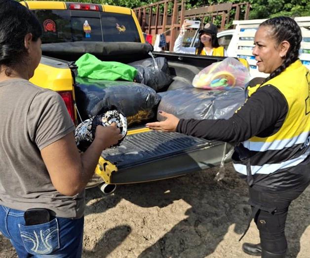 Llega ayuda a Veracruz