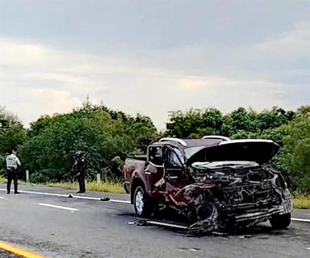 Choque frontal deja 5 muertos Choque frontal deja 5 muertos