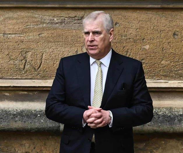 Lo  quieren lejos...