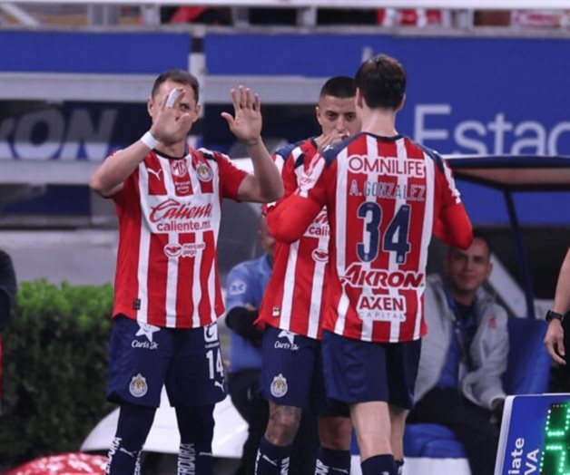 Chivas busca asegurar su lugar en la Liguilla ante Quer&eacute;taro