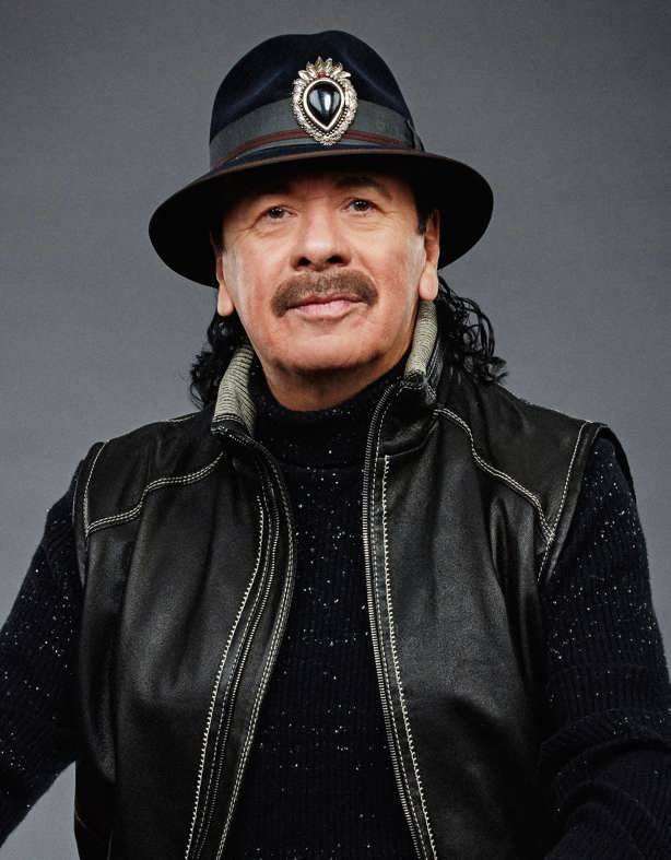 El guitarrista Carlos Santana en concierto