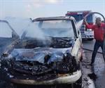 Arde camioneta