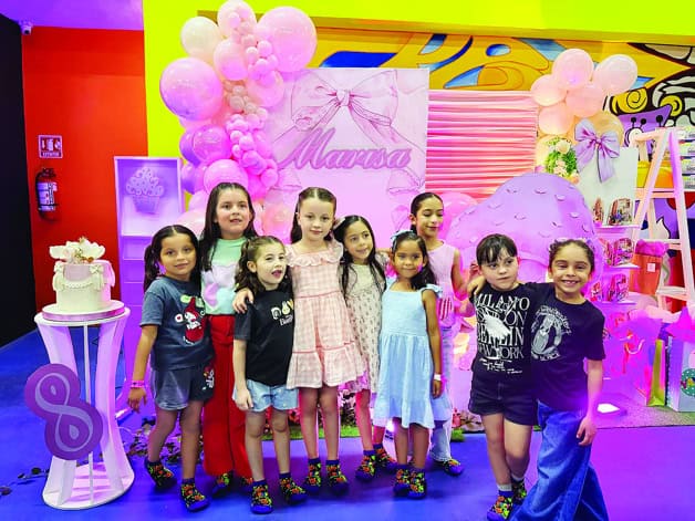 Celebra en grande su cumpleaños Celebra en grande su cumpleaños