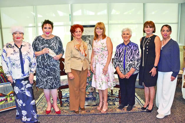 Rinden homenaje a Perú Rinden homenaje a Perú