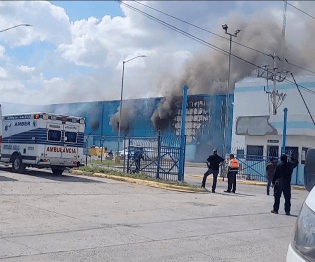 Se incendia maquiladora en Reynosa Se incendia maquiladora en Reynosa