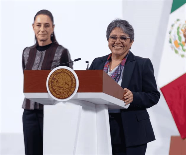 Raquel Buenrostro presenta irregularidades del Fonden en conferencia