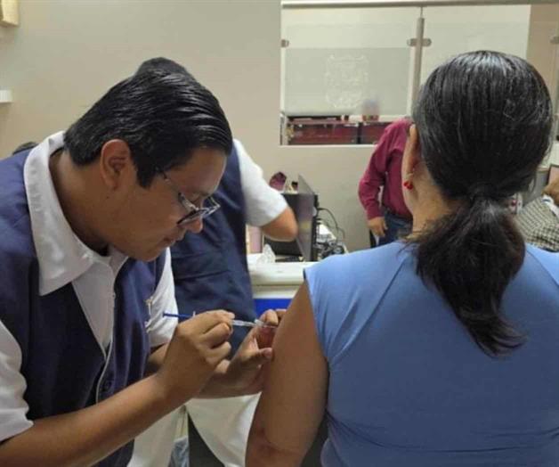 Aplicar&aacute;n vacuna covid-19 de Moderna en campa&ntilde;a en Tamaulipas