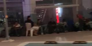 Madrugan mas de cuatrocientos y solo había 150 vacunas Madrugan mas de cuatrocientos y solo había 150 vacunas