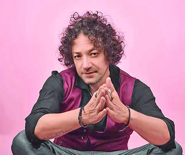 Anuncia su salida de Los Daniels Anuncia su salida de Los Daniels