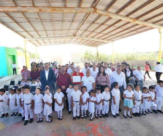 Entregan obras a escuelas en Nuevo Laredo