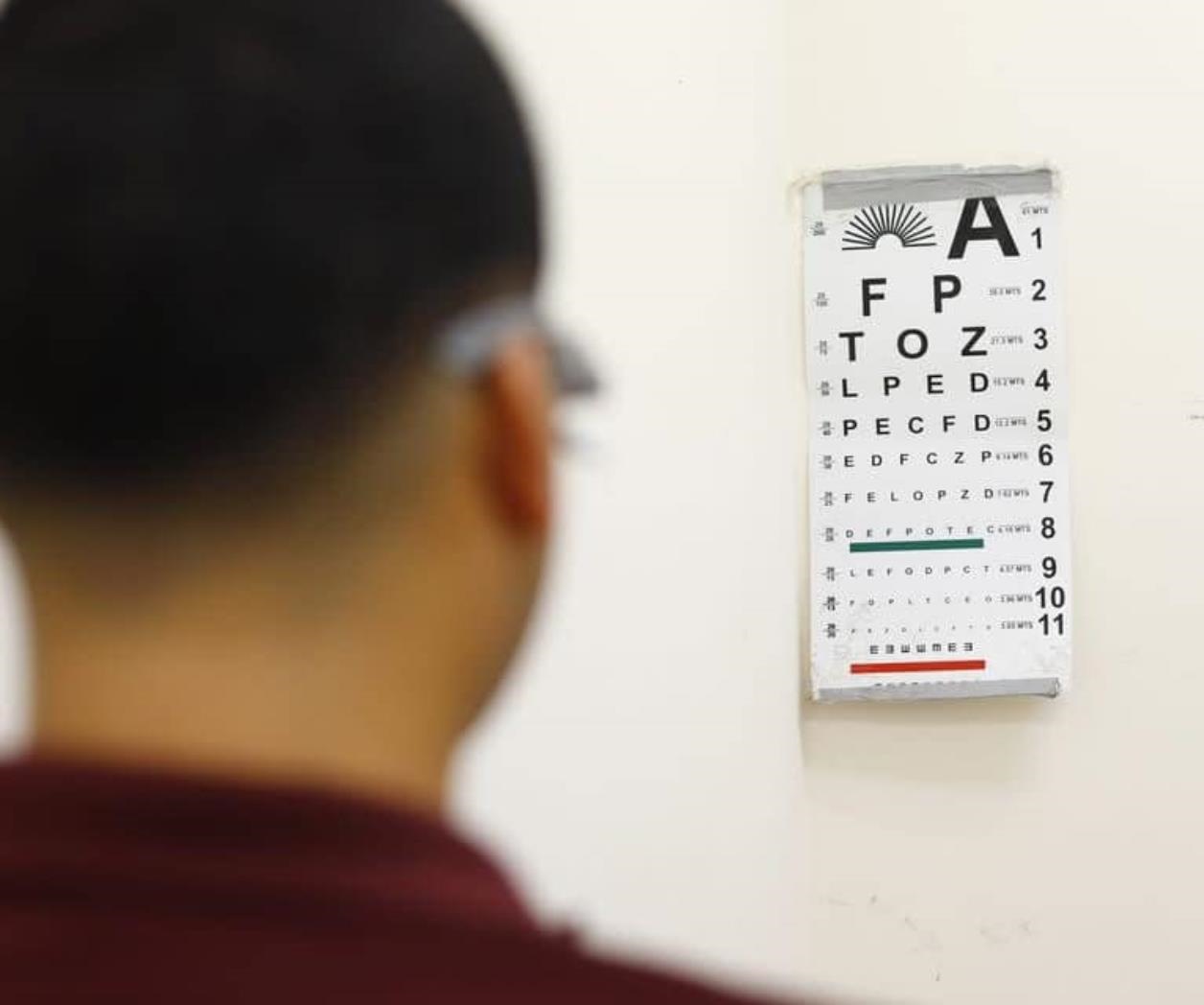 Ofrece UTTN salud visual a sus alumnos