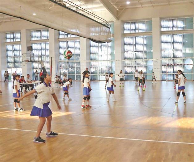 Voleibolistas se enfrentan en la etapa de conducción Voleibolistas se enfrentan en la etapa de conducción