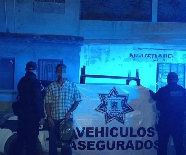 Arrestan a conductor al hallar droga en su auto en Reynosa
