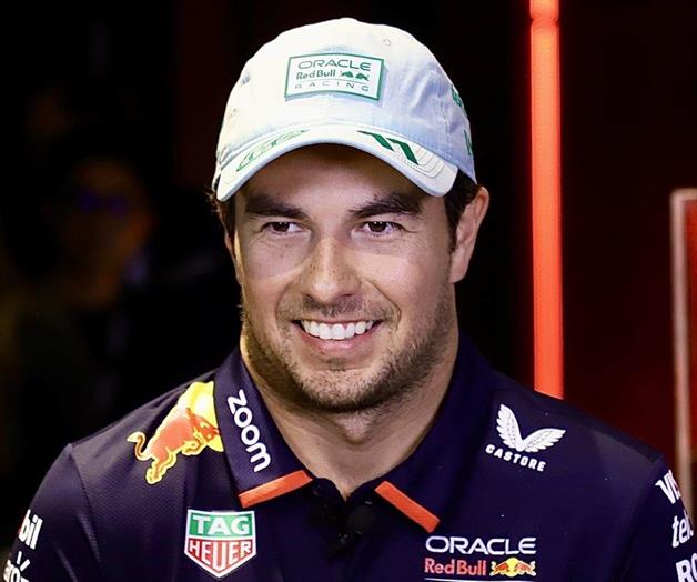 Checo: Ningún piloto sobrevive junto a Max Checo: Ningún piloto sobrevive junto a Max