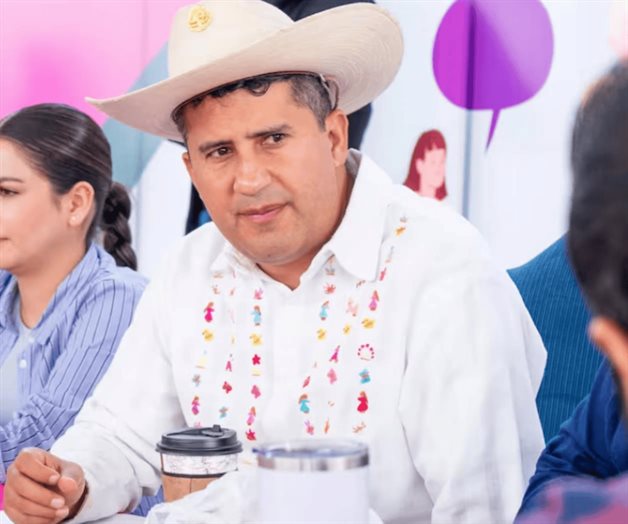 Asesinan a alcalde de  Uruapan en fiesta de velas
