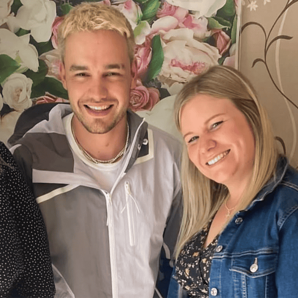 Liam Payne junto a Ruth Gibbins