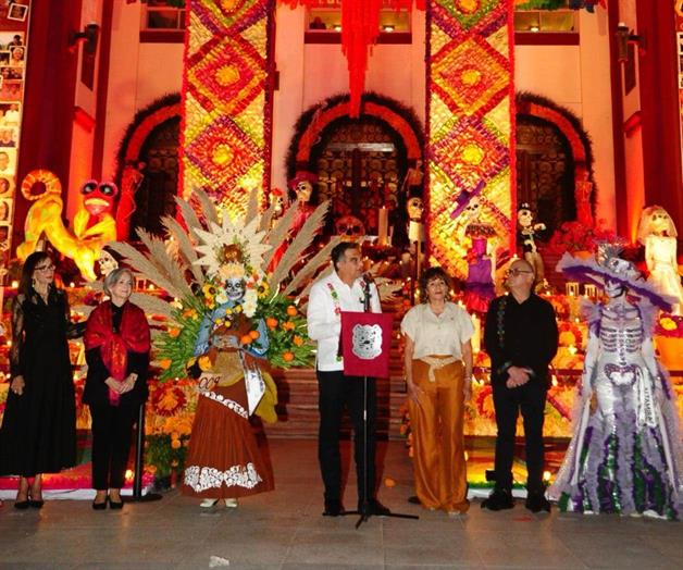 Premian Américo y María el concurso estatal de catrinas Premian Américo y María el concurso estatal de catrinas