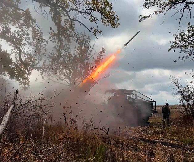 Ucrania recibe sistemas de defensa antiaérea Patriot de EE. UU.