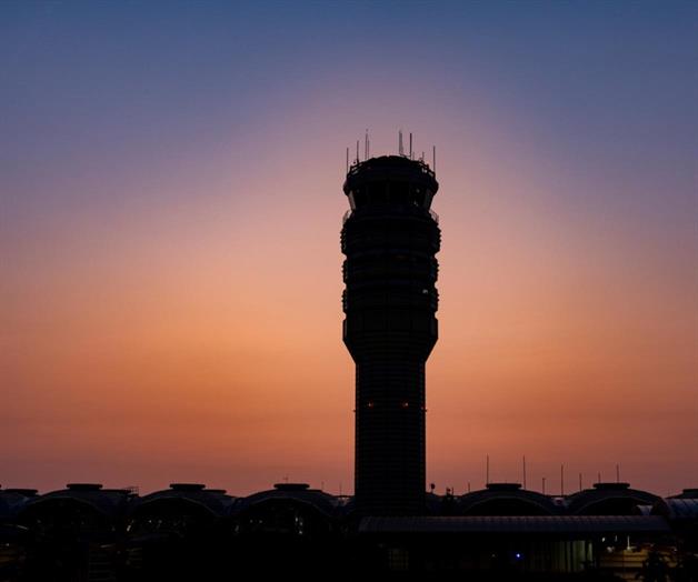 FBI investiga amenaza de bomba en aeropuerto Ronald Reagan FBI investiga amenaza de bomba en aeropuerto Ronald Reagan