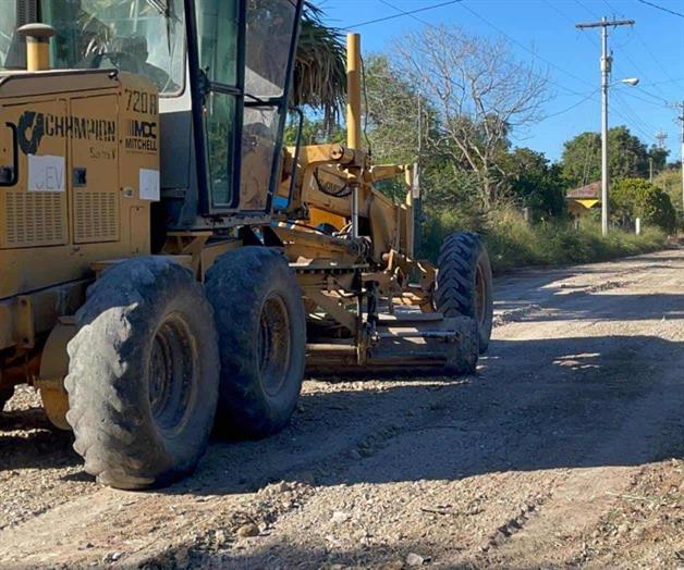 Mejoran vialidades de la Col. Valentina Mejoran vialidades de la Col. Valentina
