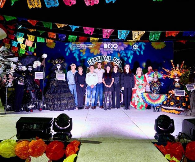 Promueven tradiciones con concurso de catrinas Promueven tradiciones con concurso de catrinas