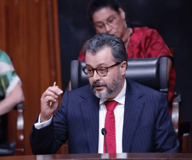 Gilberto Bátiz asume presidencia del Tribunal Electoral Gilberto Bátiz asume presidencia del Tribunal Electoral