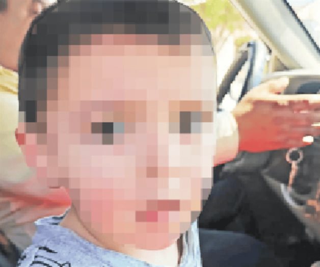 Rescatan ciudadanos a niño que salió de casa Rescatan ciudadanos a niño que salió de casa