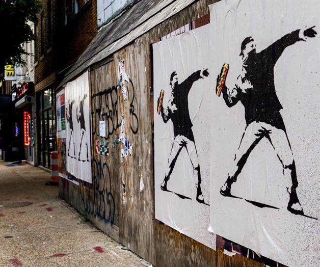 Dunn, absuelto de lanzar sándwich a un agente federal