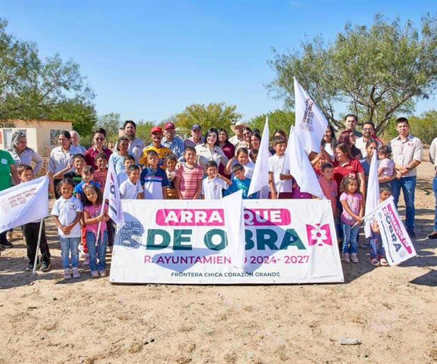 Arranca construcción de nueva plaza pública