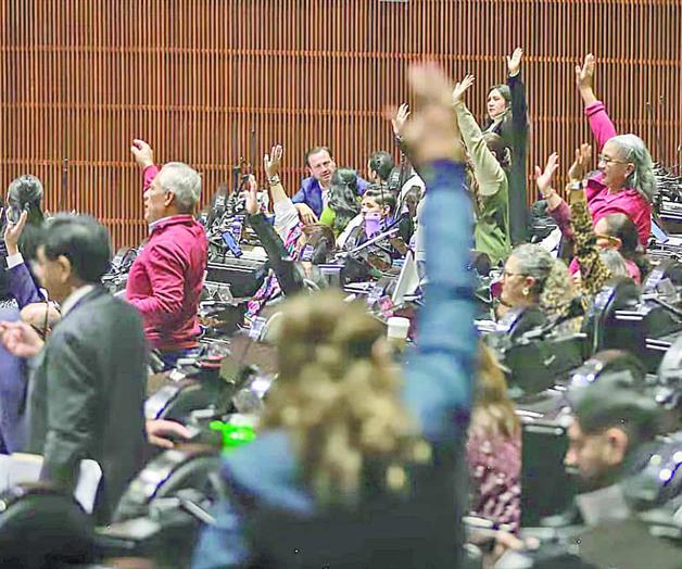 Diputados se aumentan el sueldo y recortan al INE Diputados se aumentan el sueldo y recortan al INE