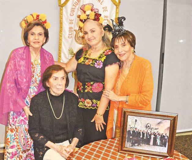 Tiene programa musical Tiene programa musical