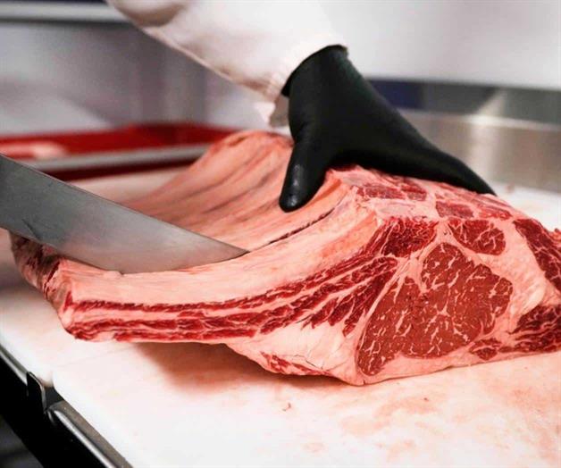 Trump acusa a empacadoras de carne extranjeras de inflar precios en EEUU y pide investigación Trump acusa a empacadoras de carne extranjeras de inflar precios en EEUU y pide investigación