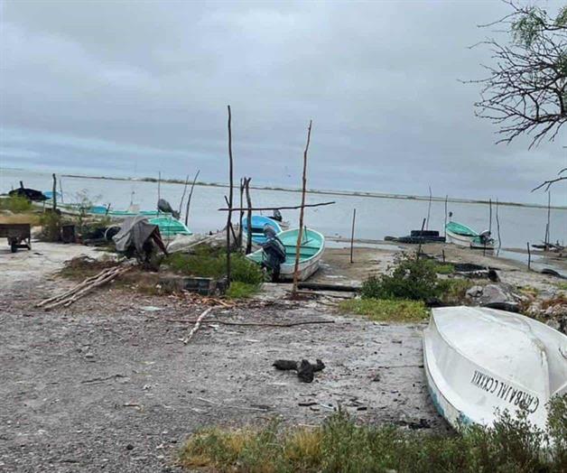Preparan redes y lanchas para la pesca de lisa en San Fernando Preparan redes y lanchas para la pesca de lisa en San Fernando