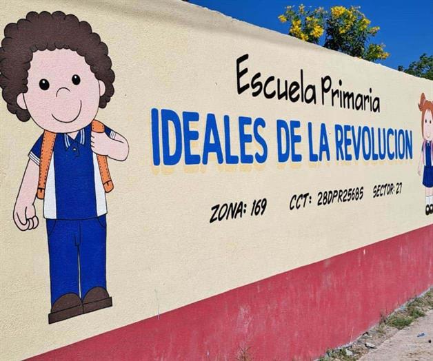 Atienden a estudiantes pese a falta de docentes Atienden a estudiantes pese a falta de docentes