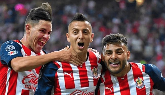 Chivas avanza a Liguilla tras vencer a Monterrey Chivas avanza a Liguilla tras vencer a Monterrey
