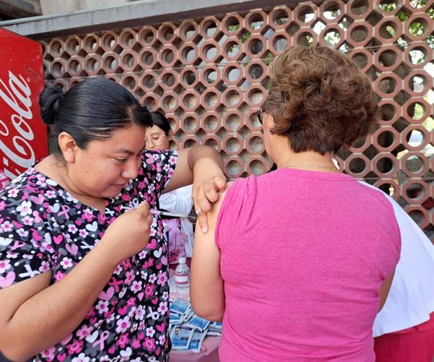 Solicitan vacunarse por la llegada del frente frío Solicitan vacunarse por la llegada del frente frío