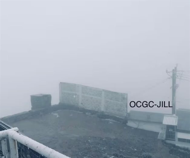 Reportan caída de aguanieve en el Cofre de Perote en Veracruz Reportan caída de aguanieve en el Cofre de Perote en Veracruz