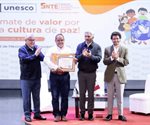 UNESCO reconoce a maestros del SNTE por contribuir a cultura de paz