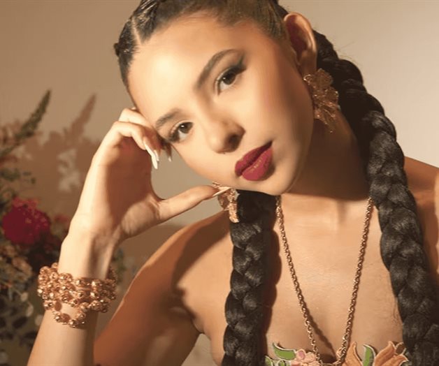 Ángela Aguilar responde a la polémica que rodea a su gira Ángela Aguilar responde a la polémica que rodea a su gira