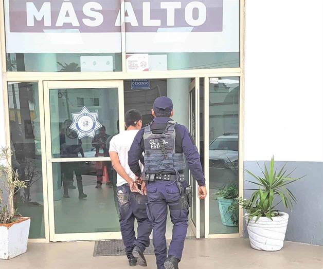 Arrestan a ebrio sujeto por agredir a su esposa Arrestan a ebrio sujeto por agredir a su esposa