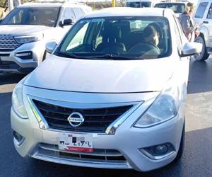 Conductor dormido provoca caos vial Conductor dormido provoca caos vial