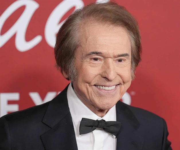 Raphael es reconocido como Persona del Año en Latin Grammy 2025 Raphael es reconocido como Persona del Año en Latin Grammy 2025