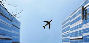 Restricciones al tráfico aéreo en EU continuarán por un tiempo