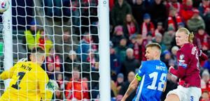 Dos goles de Haaland acercan a Noruega a la clasificación para el Mundial