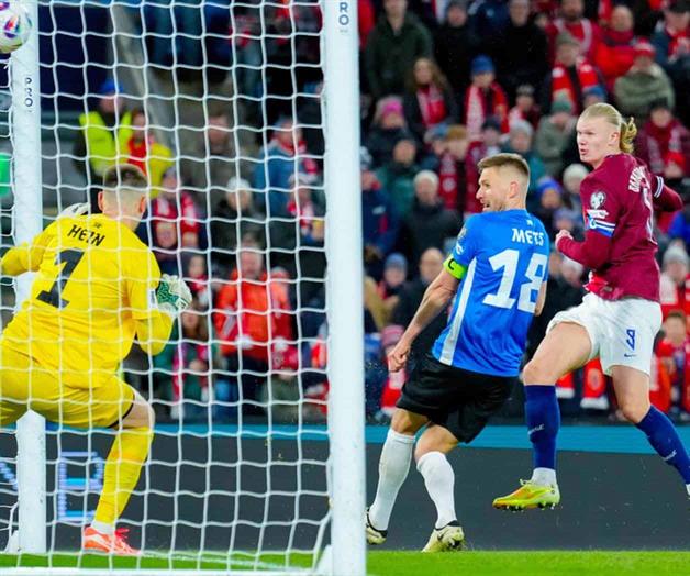 Dos goles de Haaland acercan a Noruega a la clasificación para el Mundial Dos goles de Haaland acercan a Noruega a la clasificación para el Mundial